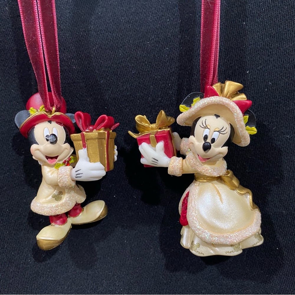 Disney Mickey/Minnie Victorian Holiday Ornament Set… EUC…See pics for Sizes